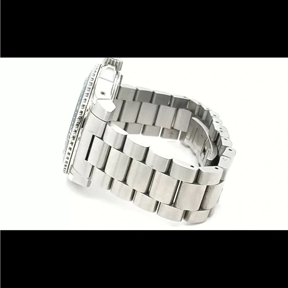 Gucci Unisex Swiss Diver Stainless Steel Bracelet Watch 40mm #105 new battery